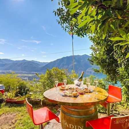 Chalet Rustico La Tavolozza 360° View - Happy *